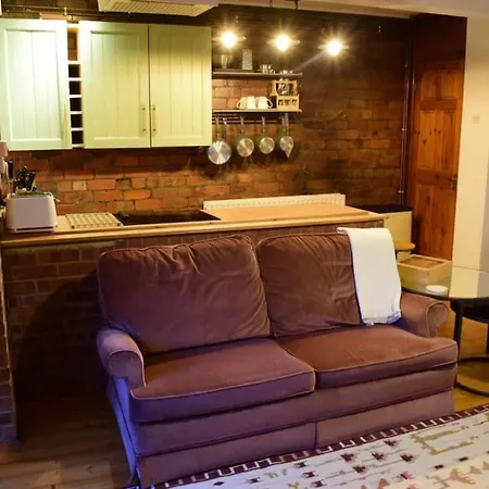 Rock Studio -Near City Centre-Free On Street Parking-Free Wi-Fi Leeds  Exterior photo
