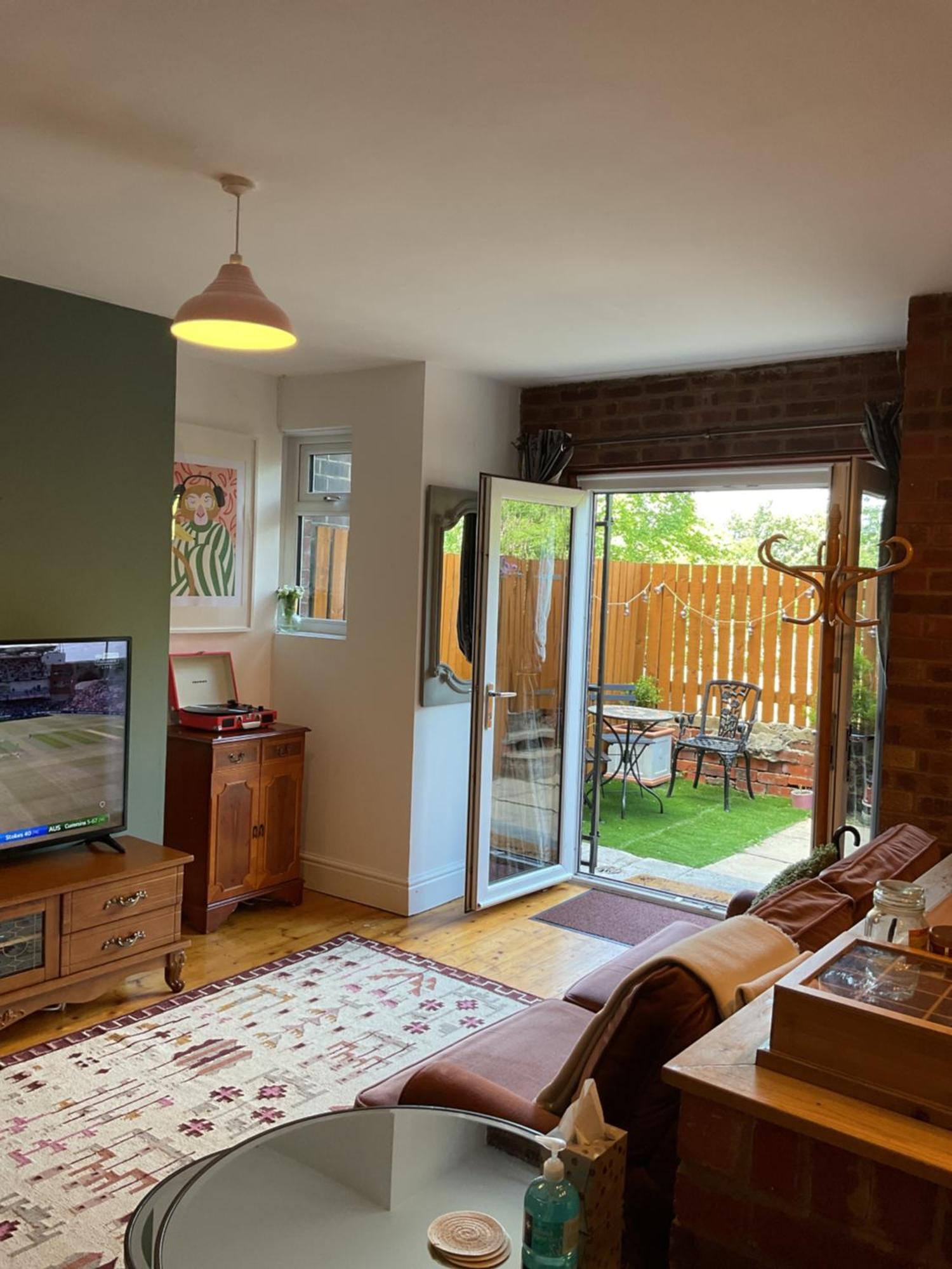 Apartment Rock -near Centre-free On Street Parking-free Wi-fi Leeds (West Yorkshire)